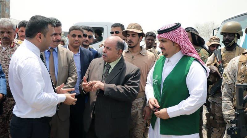 Saudi Arabia Supplies 40 Water Tankers to Seven Yemeni Governorates